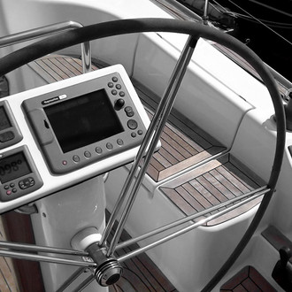 Raymarine® — Hanse 370 Marine Electronics Installations