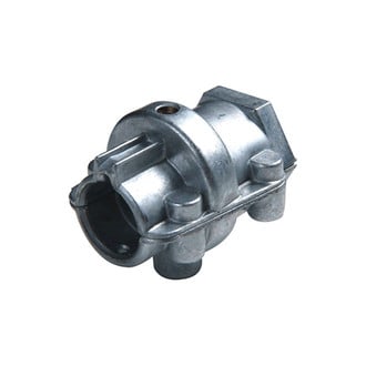 SeaStar Solutions® - Helm Converter with Threaded Spigots